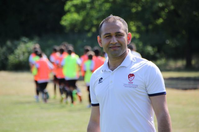 Coach Ümit Ambar